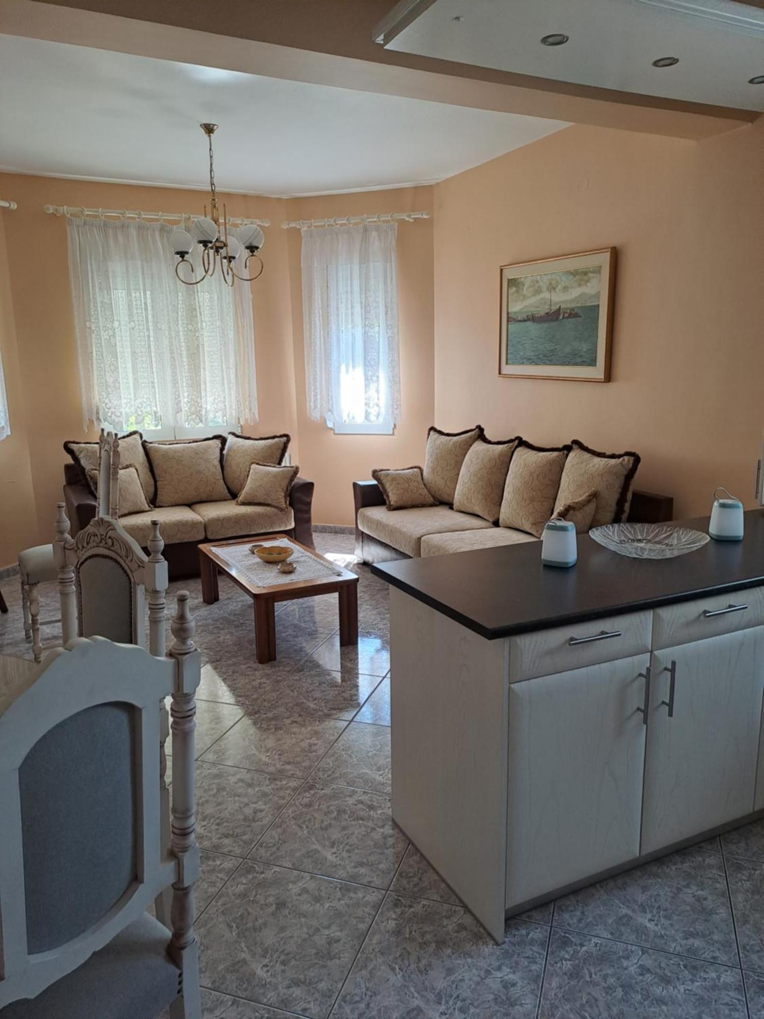 Villa Myrsini' S House Néa Péramos Esterno foto
